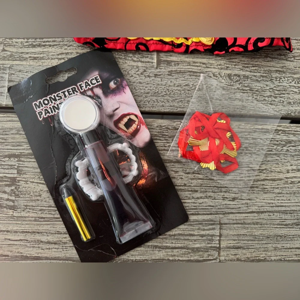 NEW Dracula Set w/Cape, Face Paint,Shirt & accessories, Halloween Costume,Sz 3-4